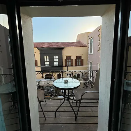 4 Seasons דירה